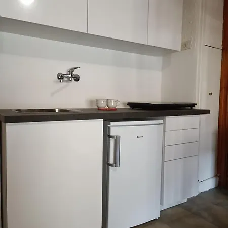 4th Floor Apartment *